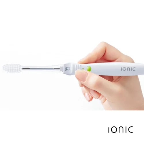 Ionickiss - IONIC JAPAN – ionic manual toothbrush (white) + 2 pcs soft (white) replacement heads